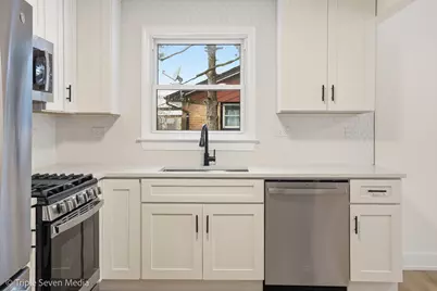 6135 Birmingham Street, Chicago Ridge, IL 60415 - Photo 12