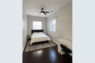 3027 N Allen Avenue, Chicago, IL 60618 - Photo 8