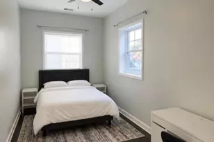 3027 N Allen Ave, Chicago, IL 60618 - Photo 8