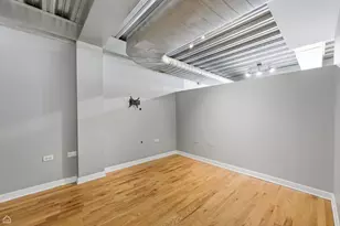 1910 S Indiana Ave, Chicago, IL 60616 - Photo 10
