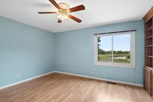 510 Ambria Dr, Mundelein, IL 60060 - Photo 16