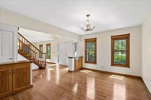 510 Ambria Dr, Mundelein, IL 60060 - Photo 6