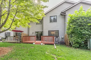 450 Berkshire Dr, Crystal Lake, IL 60014 - Photo 26