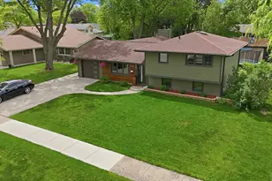 619 W Weathersfield Way, Schaumburg, IL 60193 - Photo 48