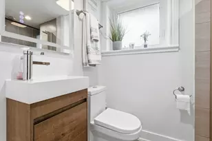 619 W Weathersfield Way, Schaumburg, IL 60193 - Photo 32