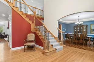 8 Rose Ln, Hawthorn Woods, IL 60047 - Photo 4
