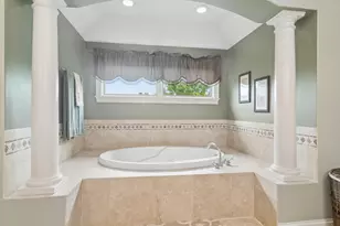 8 Rose Ln, Hawthorn Woods, IL 60047 - Photo 24