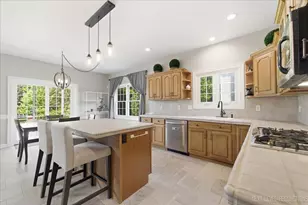 39W842 Louisa May Alcott Ln, Saint Charles, IL 60175 - Photo 14
