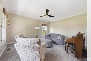 39W842 Louisa May Alcott Ln, Saint Charles, IL 60175 - Photo 4
