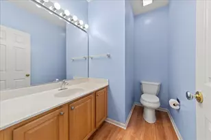 31306 Kline Cir, Warrenville, IL 60555 - Photo 18