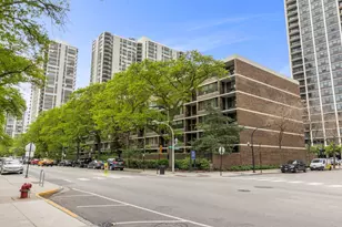 1555 N Sandburg Terrace, Chicago, IL 60610 - Photo 24