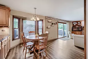 196 Constitution Dr, Bloomingdale, IL 60108 - Photo 10