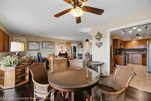 77 Lake Hinsdale Dr, Willowbrook, IL 60527 - Photo 2