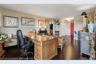 77 Lake Hinsdale Drive #402, Willowbrook, IL 60527 - Photo 4
