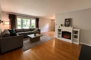 1028 W Ohio St, Glenwood, IL 60425 - Photo 12