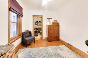 3808 N Pine Grove Ave, Chicago, IL 60613 - Photo 16