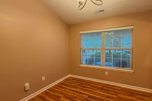 302 Luria Ln, Champaign, IL 61822 - Photo 8