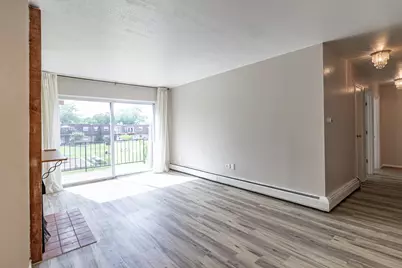 715 Grove Drive #206, Buffalo Grove, IL 60089 - Photo 4