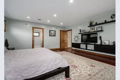 5125 Lunt Avenue, Skokie, IL 60077 - Photo 18