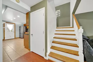 7234 S Ridgeway Ave, Chicago, IL 60629 - Photo 8