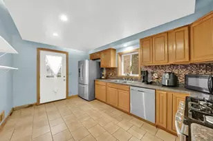7234 S Ridgeway Ave, Chicago, IL 60629 - Photo 6