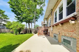 6122 N Newburg Ave, Chicago, IL 60631 - Photo 32