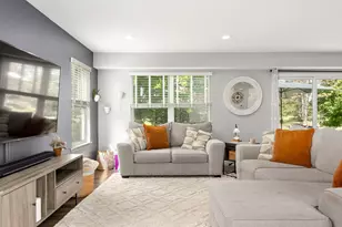 890 Richard Brown Blvd, Volo, IL 60073 - Photo 8