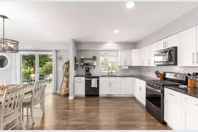 890 Richard Brown Boulevard, Volo, IL 60073 - Photo 12