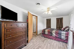 7329 Richmond Ave, Darien, IL 60561 - Photo 24
