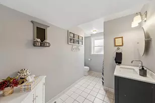 7329 Richmond Ave, Darien, IL 60561 - Photo 22