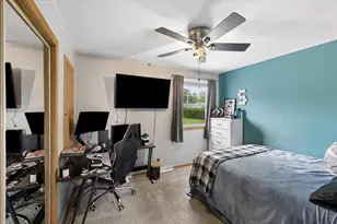 7329 Richmond Ave, Darien, IL 60561 - Photo 18