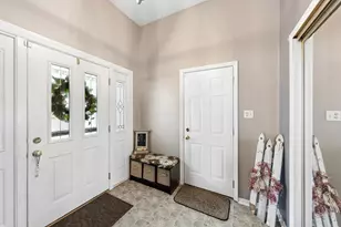 7329 Richmond Ave, Darien, IL 60561 - Photo 4
