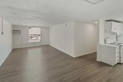 1231 N Galena Avenue #226, Dixon, IL 61021 - Photo 6