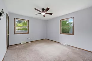 324 Boulder Hill Pass, Oswego, IL 60543 - Photo 16