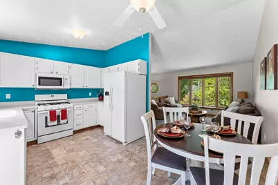 2333 Mound Street, Davenport, IA 52803 - Photo 8