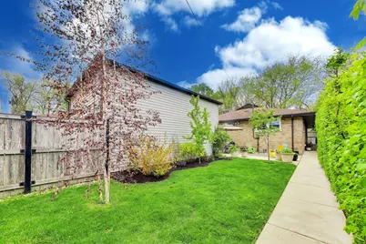 2646 W Birchwood Avenue, Chicago, IL 60645 - Photo 32