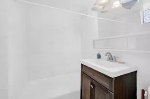 6301 N Sheridan Rd, Chicago, IL 60660 - Photo 8
