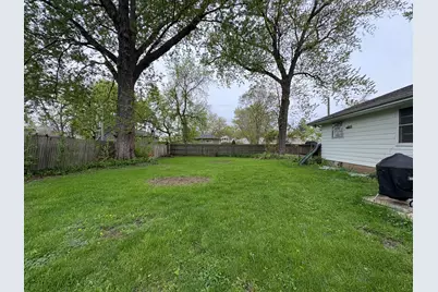 337 Maplewood Drive, Lakemoor, IL 60051 - Photo 4