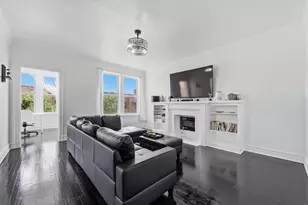 7000 S Paxton Ave, Chicago, IL 60649 - Photo 2