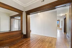 559 W Surf St, Chicago, IL 60657 - Photo 4