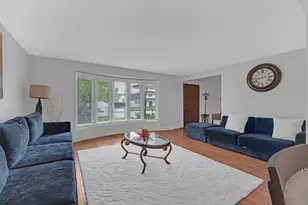 11020 Raleigh St, Westchester, IL 60154 - Photo 4