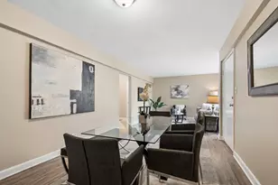 1711 W Estes Ave, Chicago, IL 60626 - Photo 8