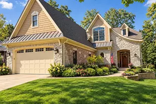 5536 Middaugh Ave, Downers Grove, IL 60516 - Photo 1