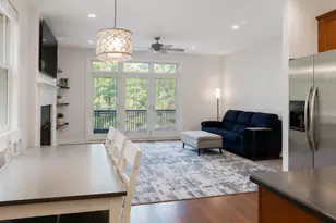 1625 W Estes Ave, Chicago, IL 60626 - Photo 4