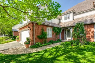 1066 Franz Dr, Lake Forest, IL 60045 - Photo 2