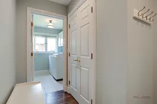1066 Franz Dr, Lake Forest, IL 60045 - Photo 12