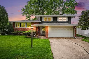 2901 190th St, Lansing, IL 60438 - Photo 1