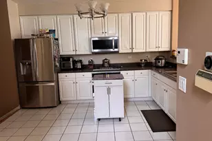 1268 Georgetown Way, Vernon Hills, IL 60061 - Photo 4