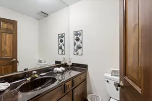 1573 Clemson Dr, Naperville, IL 60565 - Photo 16