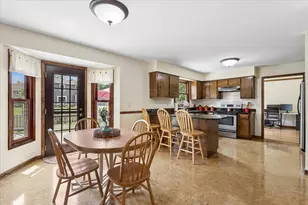 1573 Clemson Dr, Naperville, IL 60565 - Photo 6
